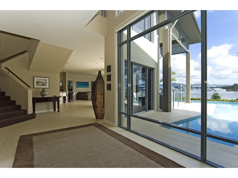 1628  Rosebank Way, Hope Island QLD 4212