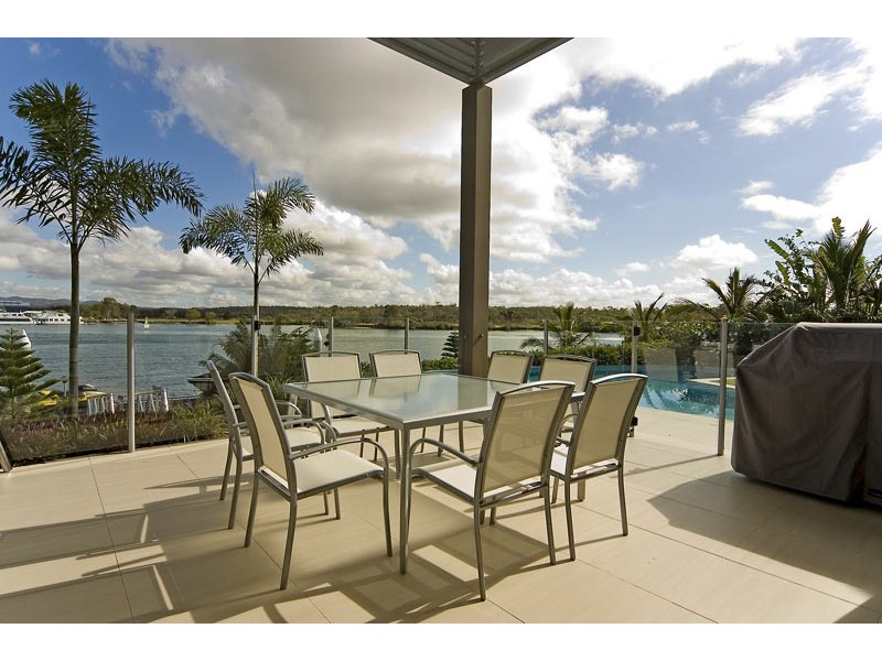 1628  Rosebank Way, Hope Island QLD 4212