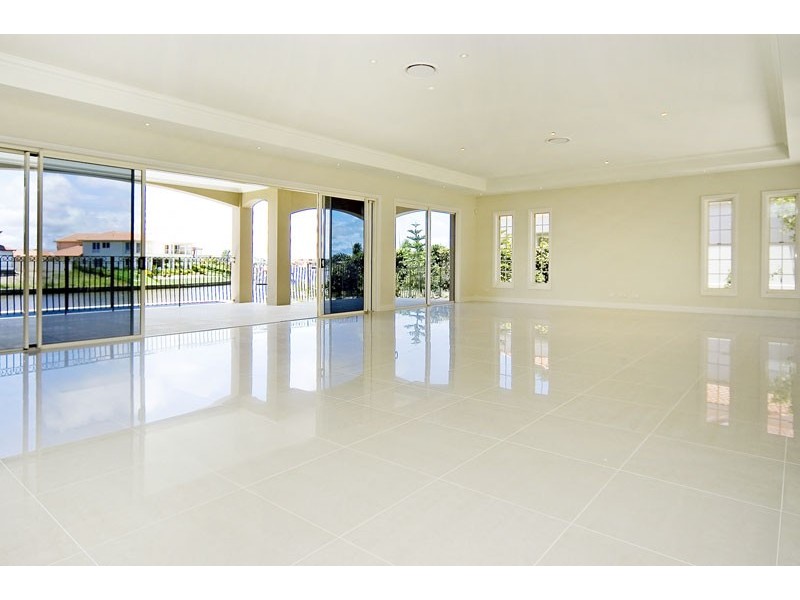 3112  Riverleigh Drive, Hope Island QLD 4212