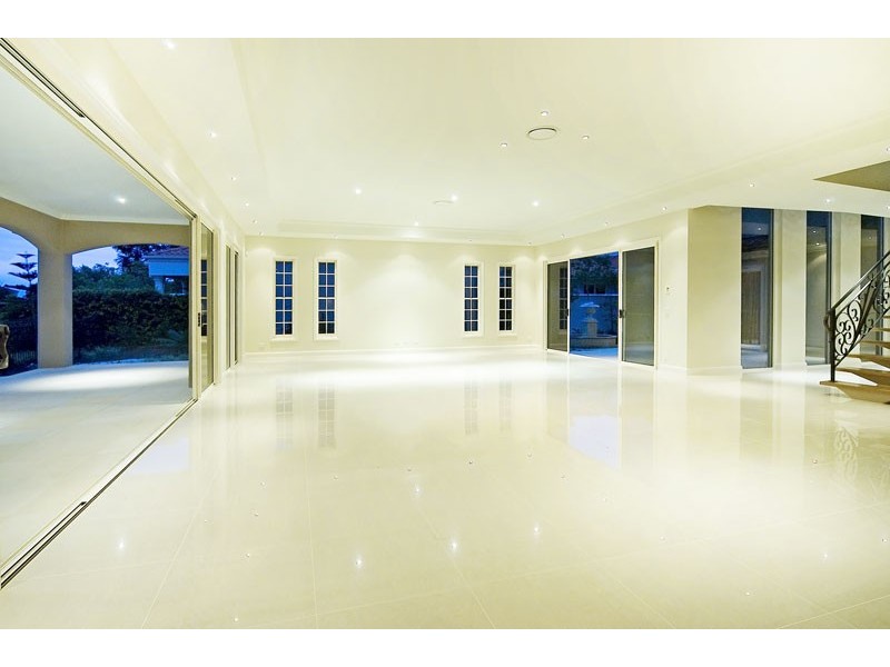 3112  Riverleigh Drive, Hope Island QLD 4212