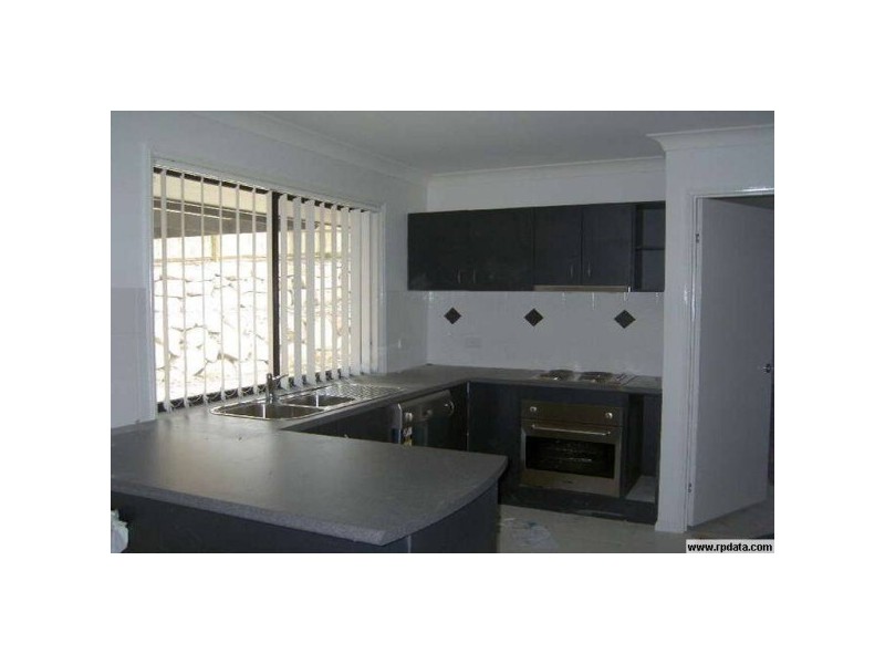 8  Lim Court, Upper Coomera QLD 4209