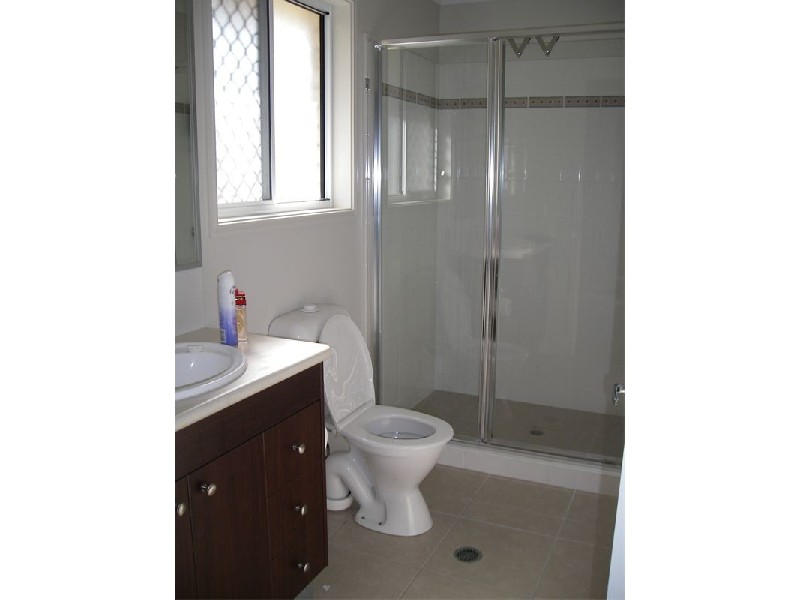 17  LANCELOT CRES, Ormeau QLD 4208