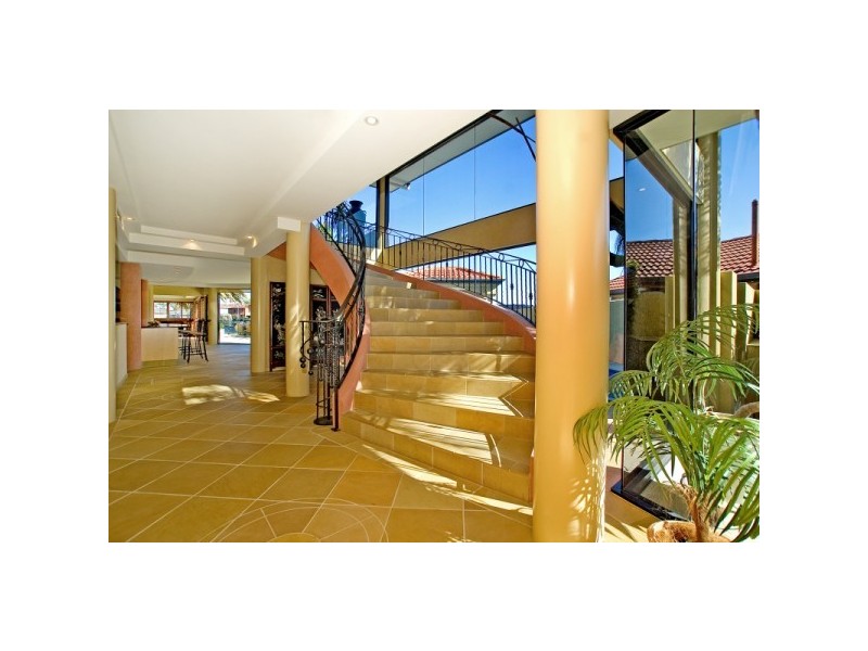 9  Van Diemen Place, Hollywell QLD 4216
