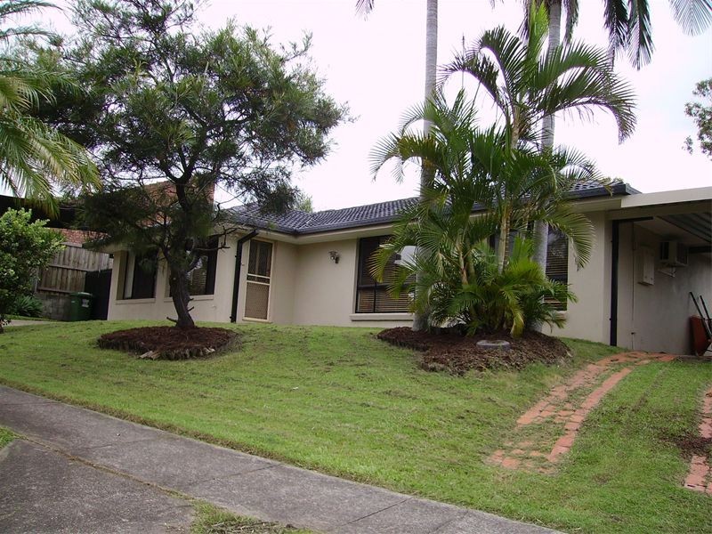 19  Warrungen Way, Ashmore QLD 4214