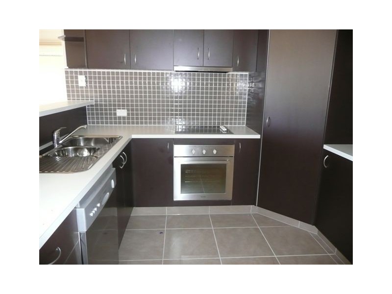 9  Codrington Cct, Pacific Pines QLD 4211