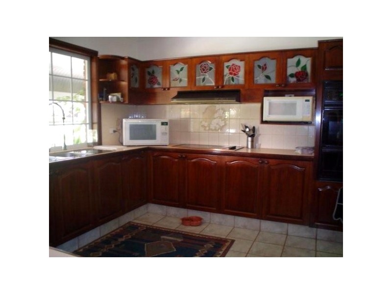 10 California Drive, Oxenford QLD 4210