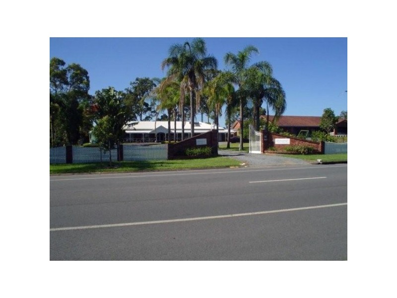 10 California Drive, Oxenford QLD 4210