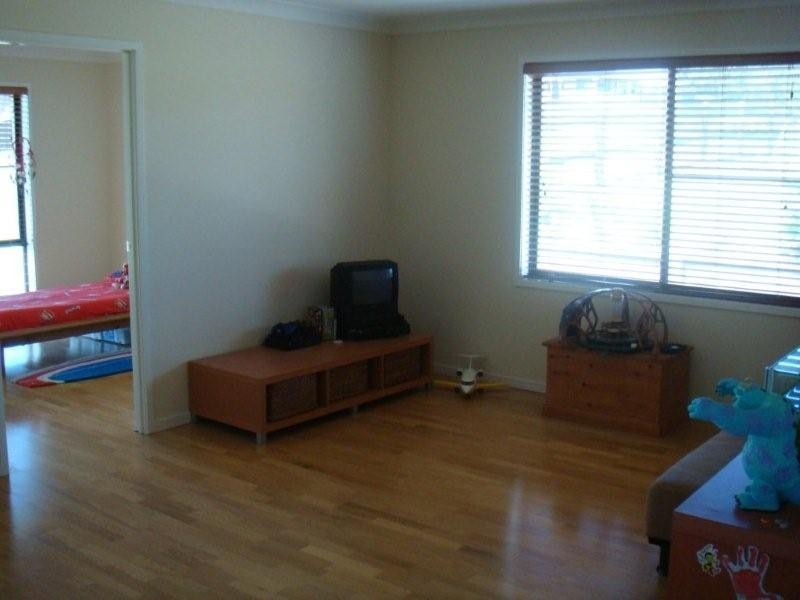 2  Lookout Place, Mount Nathan QLD 4211