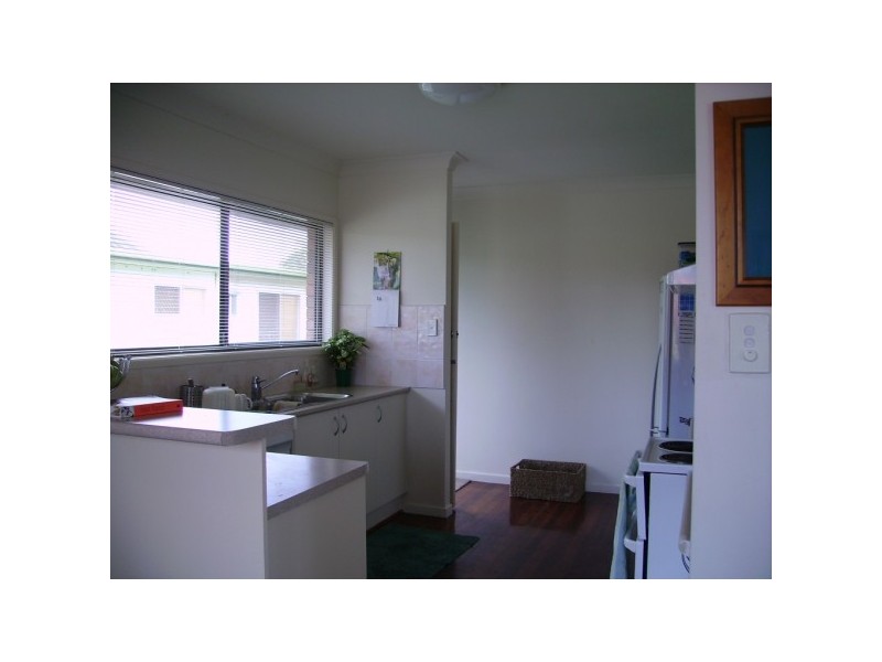 65  Surf Street, Mermaid Waters QLD 4218