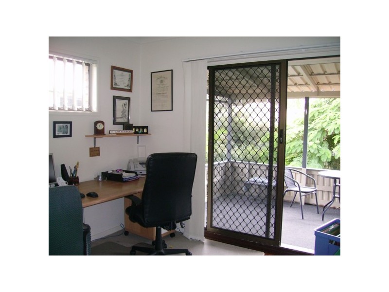 65  Surf Street, Mermaid Waters QLD 4218