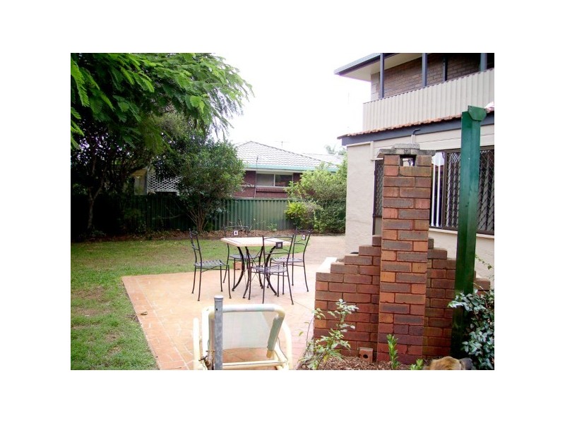 65  Surf Street, Mermaid Waters QLD 4218