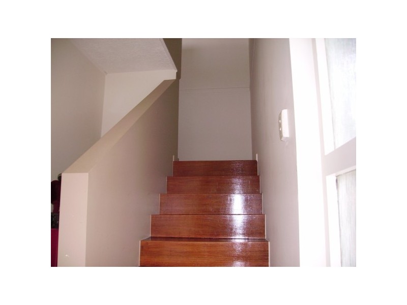 65  Surf Street, Mermaid Waters QLD 4218