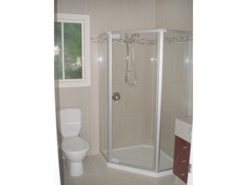 8/27  Gordon Street, Labrador QLD 4215