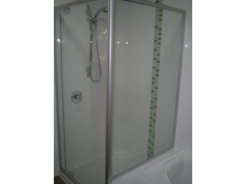 8/27  Gordon Street, Labrador QLD 4215