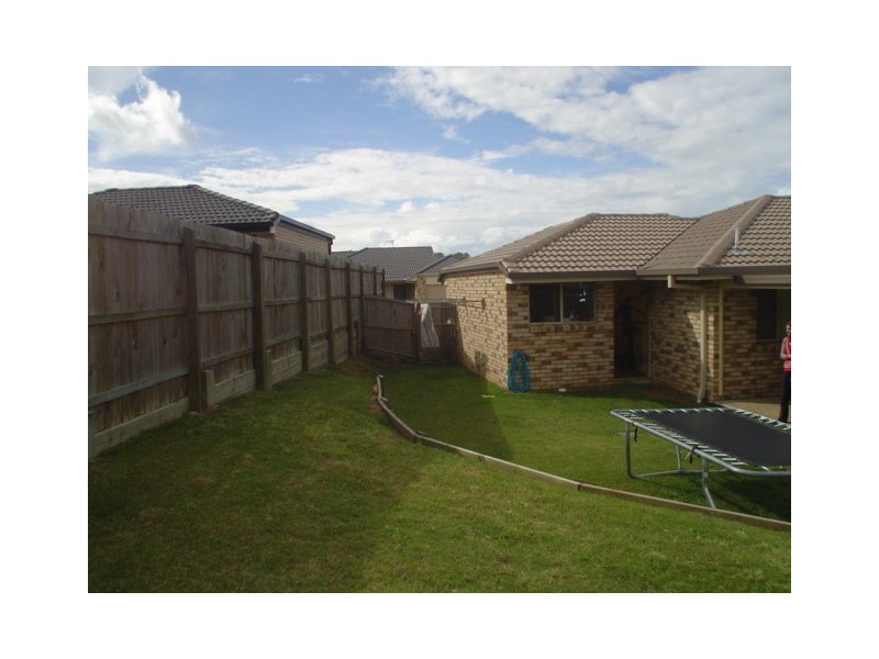 12 Rosefinch Street, Upper Coomera QLD 4209