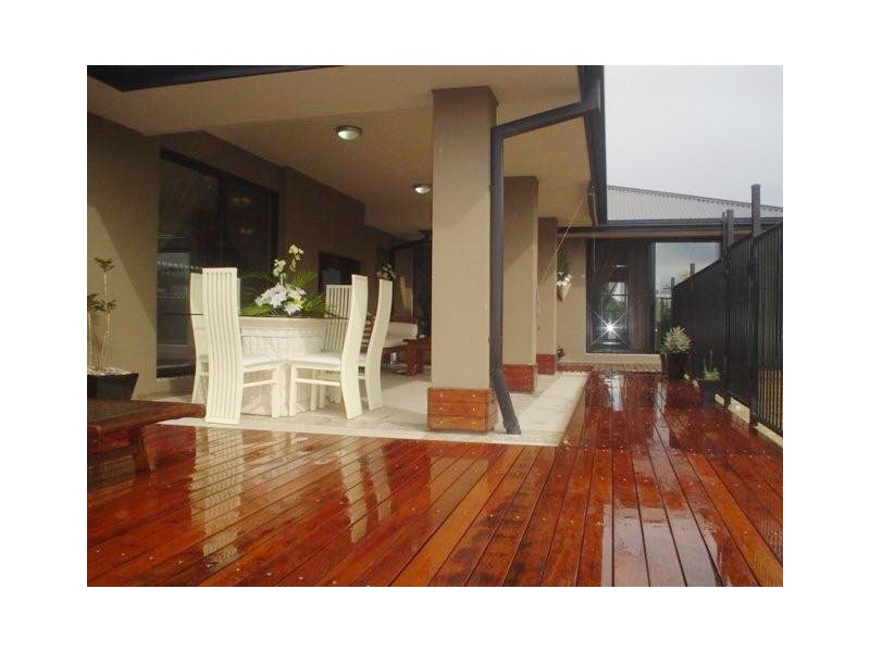 7 Carmarthen Circuit, Pacific Pines QLD 4211