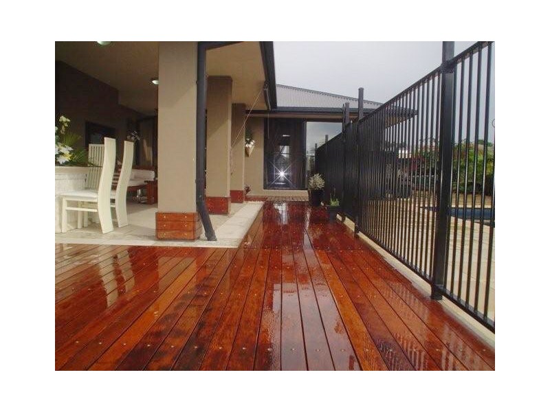 7 Carmarthen Circuit, Pacific Pines QLD 4211