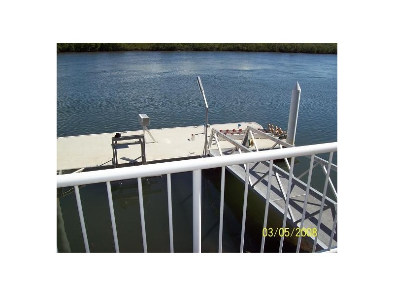 72  Tradewinds Avenue, Paradise Point QLD 4216