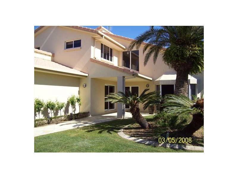 72  Tradewinds Avenue, Paradise Point QLD 4216