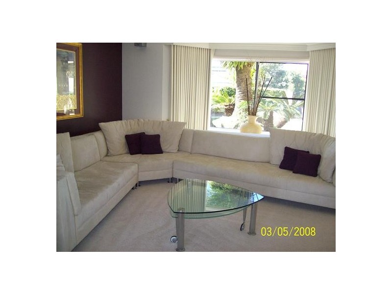 72  Tradewinds Avenue, Paradise Point QLD 4216