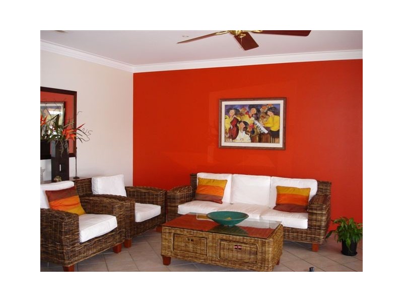 72  Tradewinds Avenue, Paradise Point QLD 4216