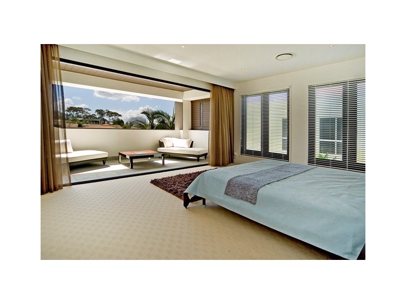 8009 Key Waters, Sanctuary Cove QLD 4212