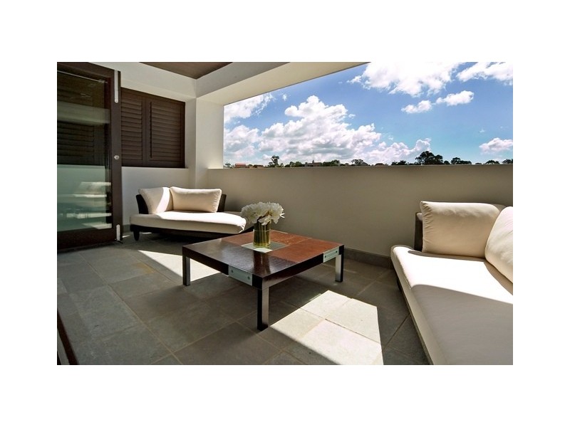 8009 Key Waters, Sanctuary Cove QLD 4212