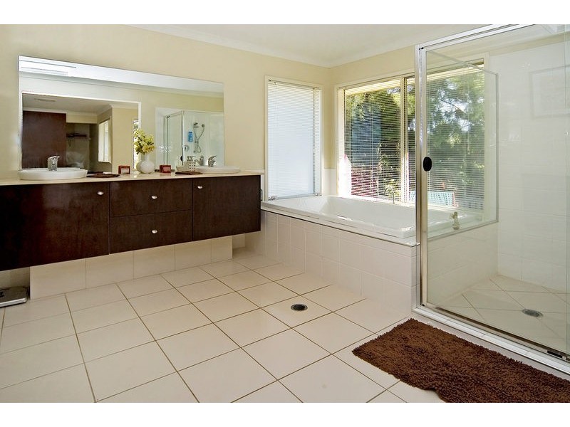 12  Pathfinder Rd, Coomera QLD 4209