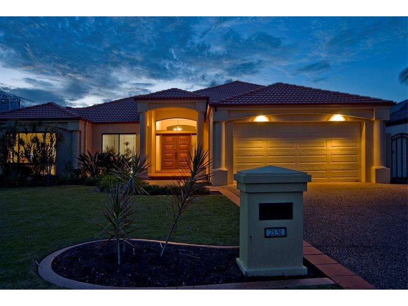 2131 Carlton Drive, Hope Island QLD 4212