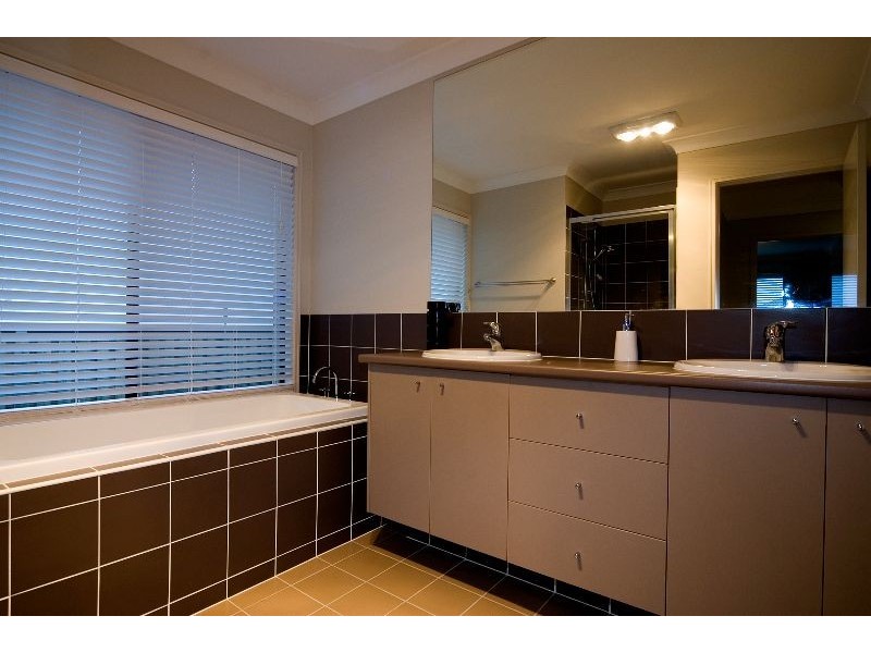 15  Zeus Crt, Coomera QLD 4209