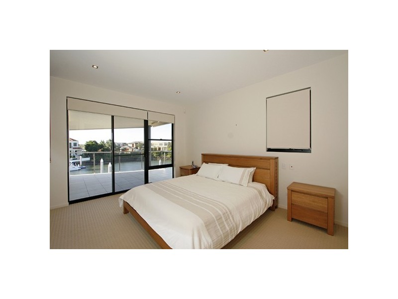8075  Riverside Drive, Sanctuary Cove QLD 4212