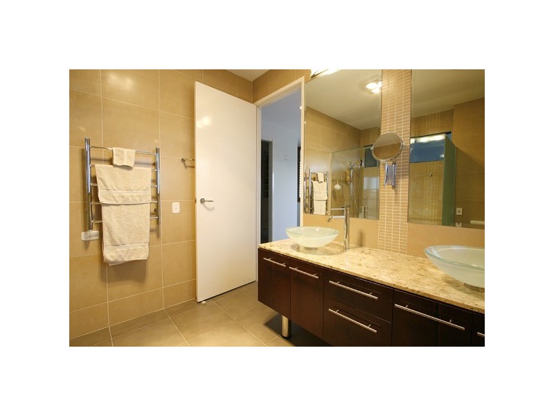 8075  Riverside Drive, Sanctuary Cove QLD 4212