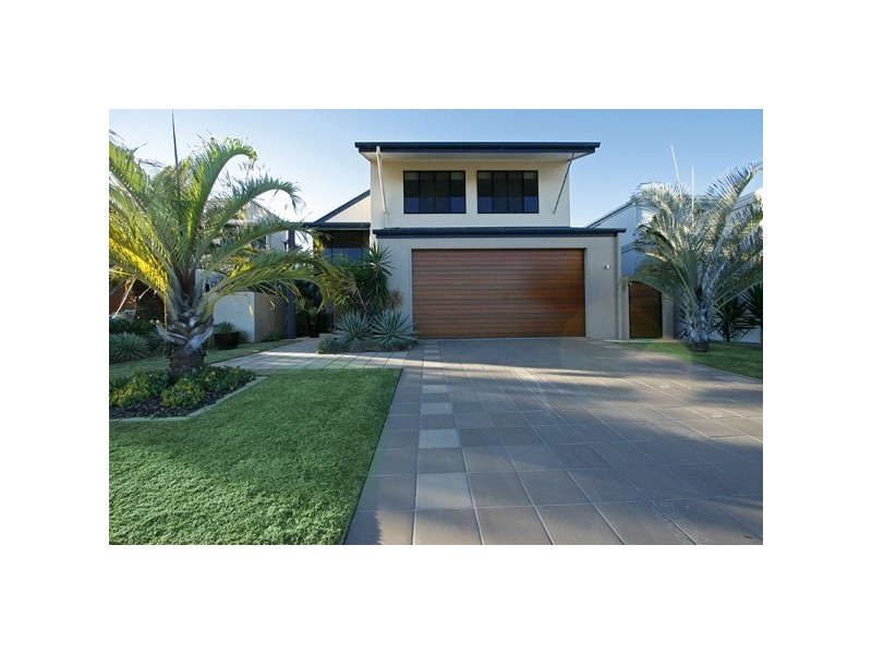8075  Riverside Drive, Sanctuary Cove QLD 4212