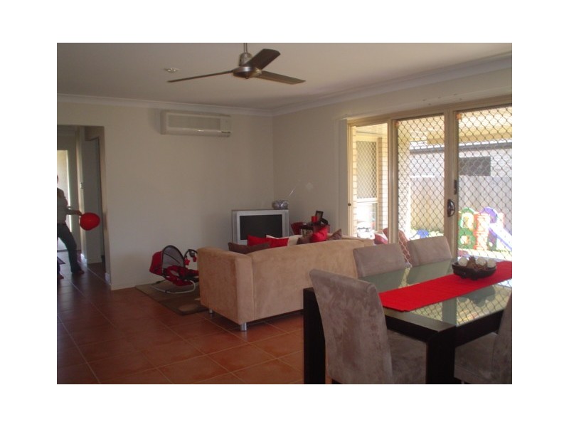 25  Shawnee Crescent, Pimpama QLD 4209