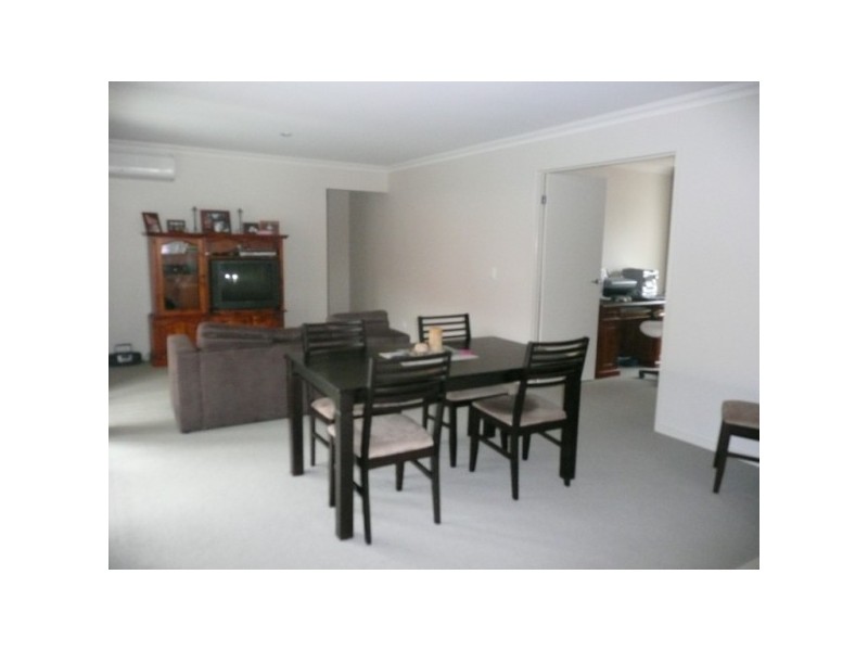 10  Winston Way, Pimpama QLD 4209