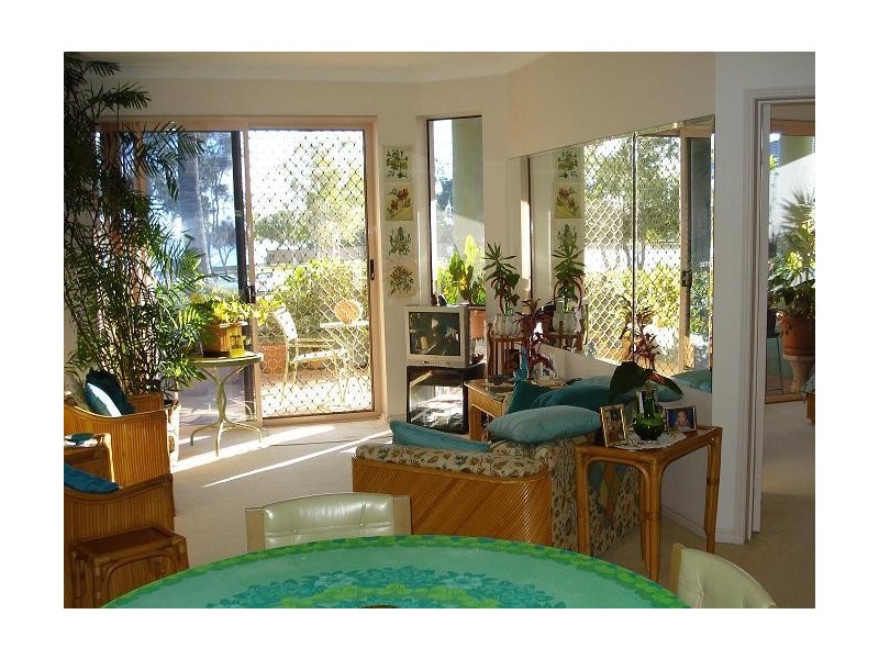 Paradise Point QLD 4216