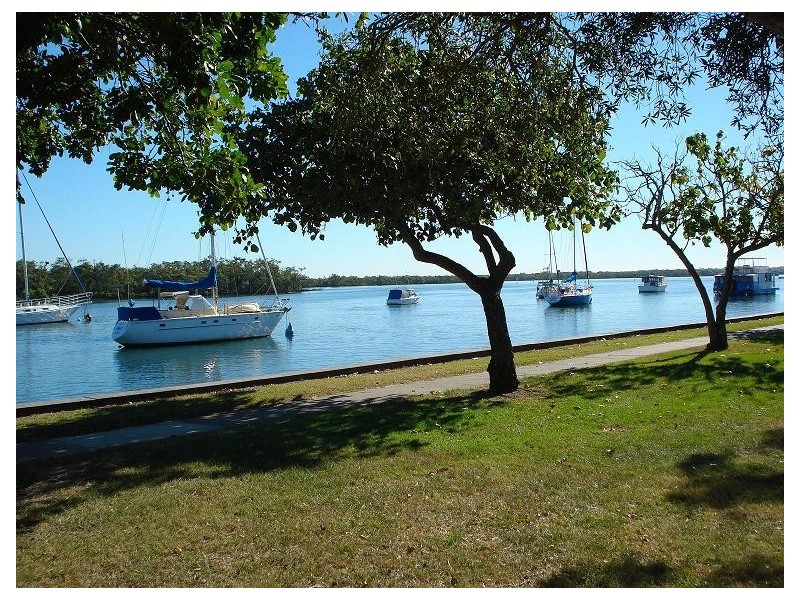 Paradise Point QLD 4216