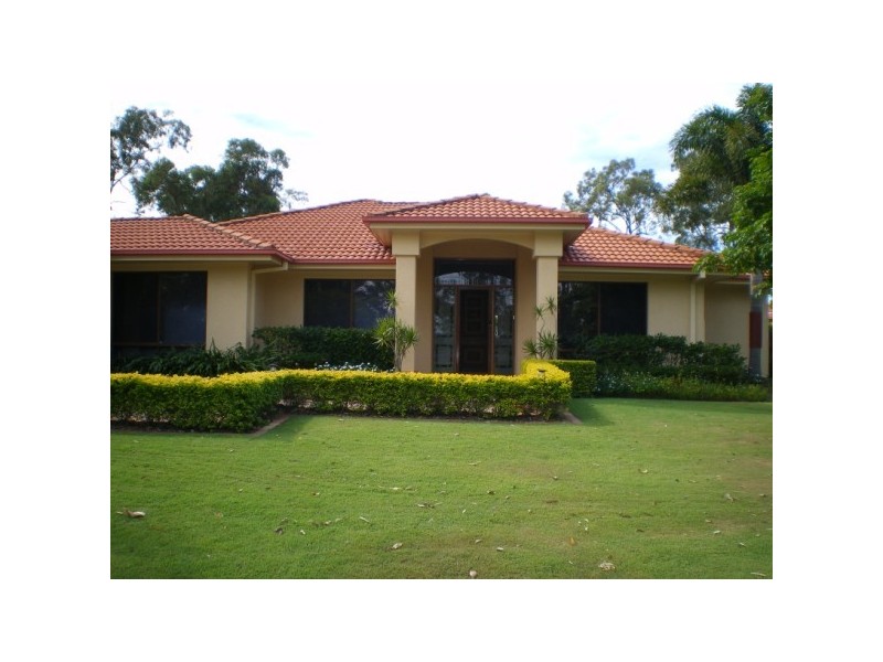 77  HIGHVALE DR, Helensvale QLD 4212