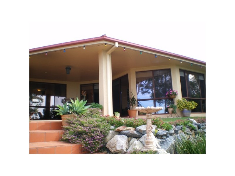 77  HIGHVALE DR, Helensvale QLD 4212