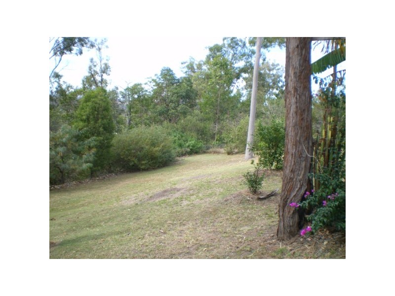 77  HIGHVALE DR, Helensvale QLD 4212
