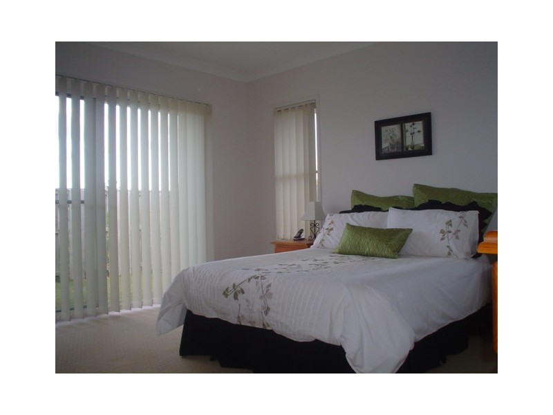 23  Sheffield Circuit, Pacific Pines QLD 4211