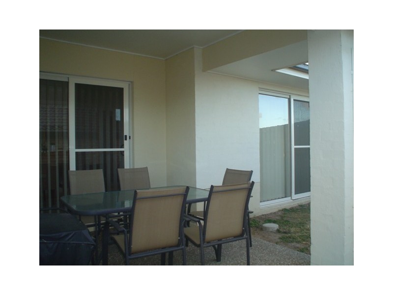 23  Sheffield Circuit, Pacific Pines QLD 4211