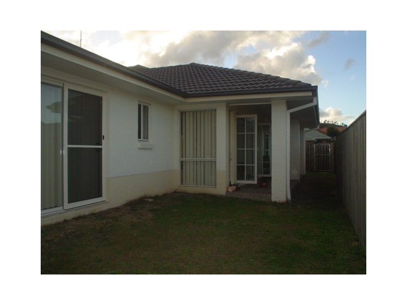 23  Sheffield Circuit, Pacific Pines QLD 4211