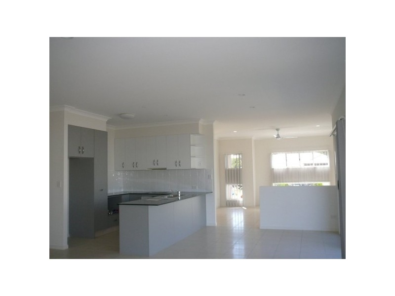 4  Firstlight Avenue, Coomera QLD 4209