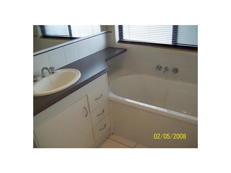 9 Chams Street, Marsden QLD 4132