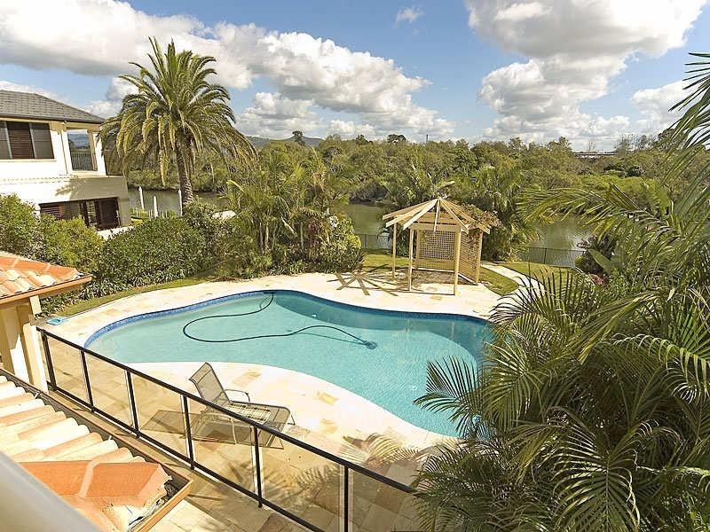 2345 Cressbrook Drive, Hope Island QLD 4212