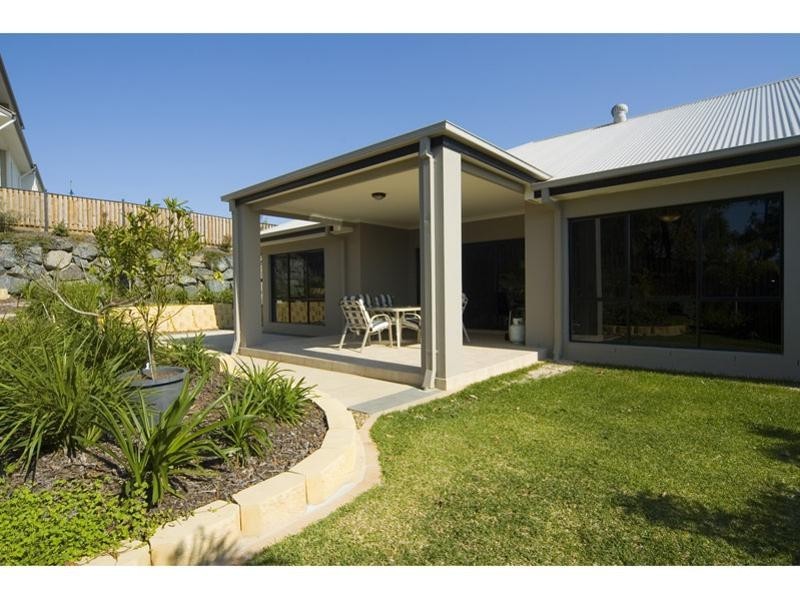 37 Buccaneer Way, Coomera QLD 4209