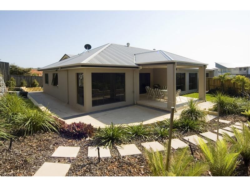 37 Buccaneer Way, Coomera QLD 4209
