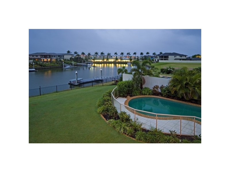 2168  Beaufort Way, Hope Island QLD 4212
