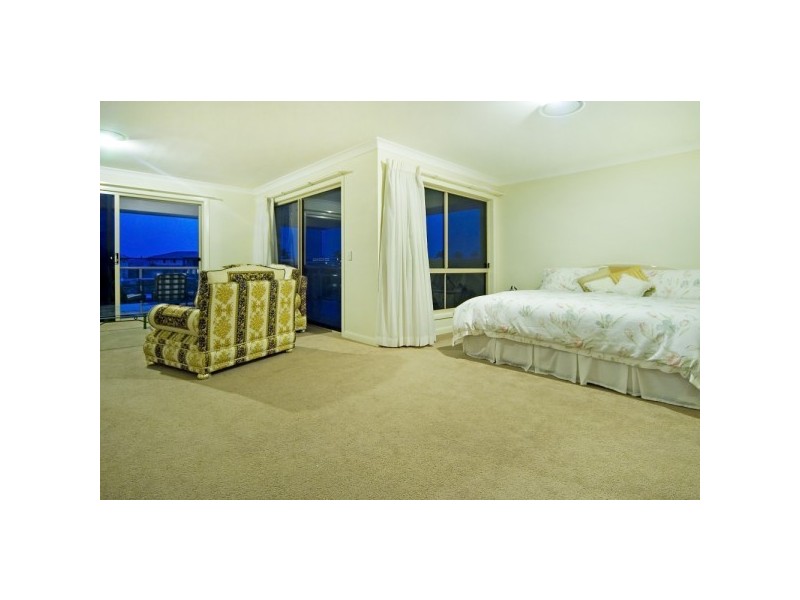 2168  Beaufort Way, Hope Island QLD 4212